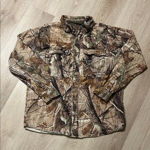 Game Winner Hunting Realtree Camouflage Casual Button Up Shirt Men’s Large